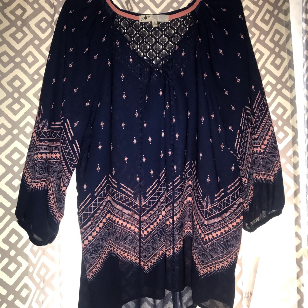 Super cute top!
